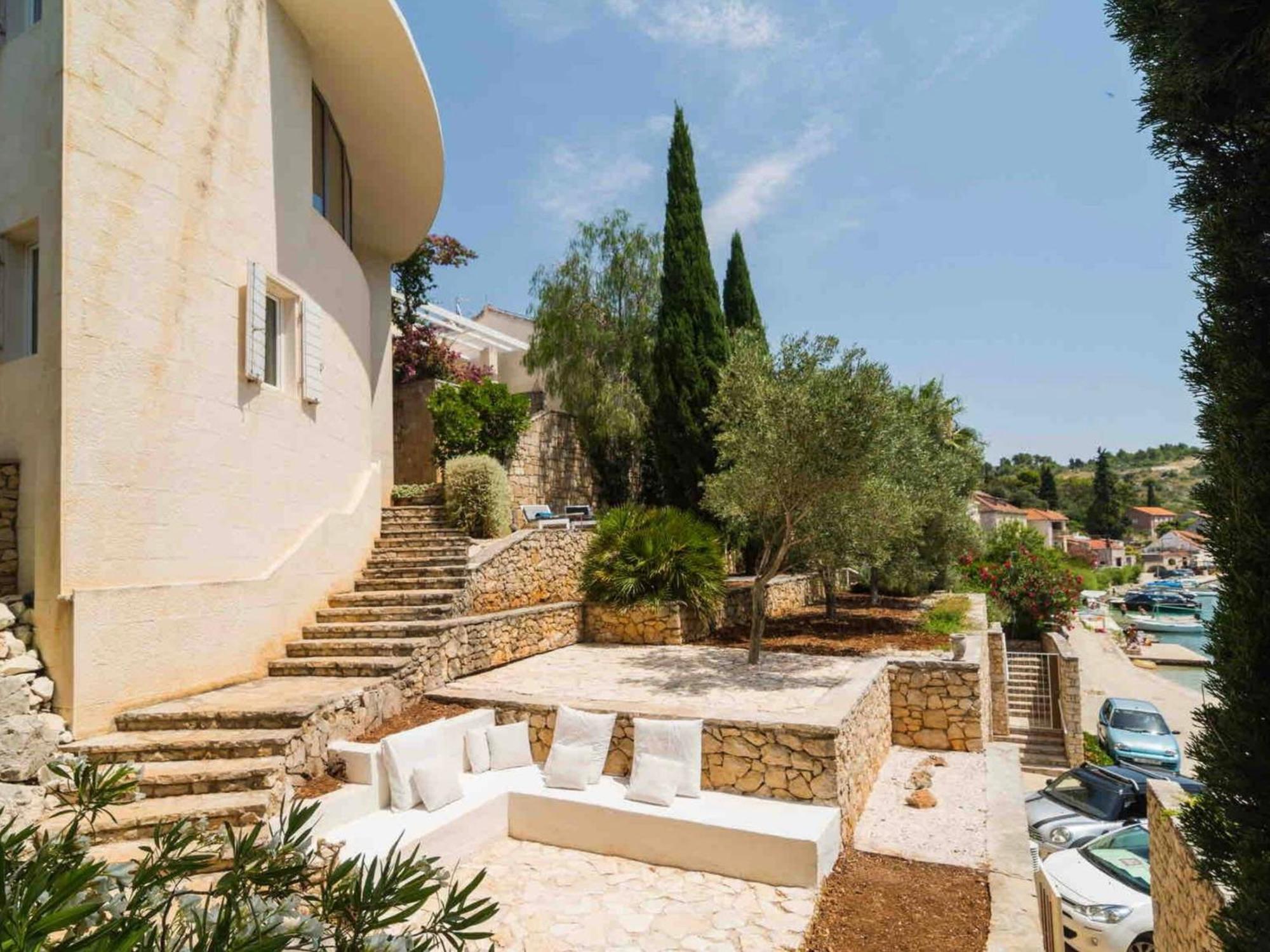 Villa Design&art Seafront *